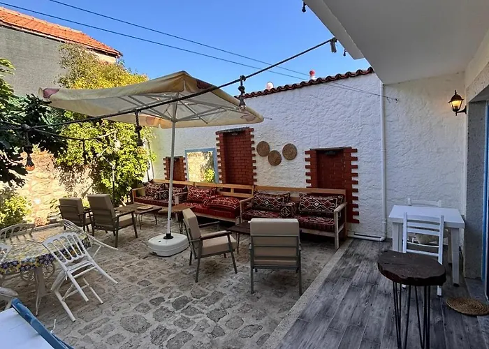 Otel Paris Alaçatı Butik *